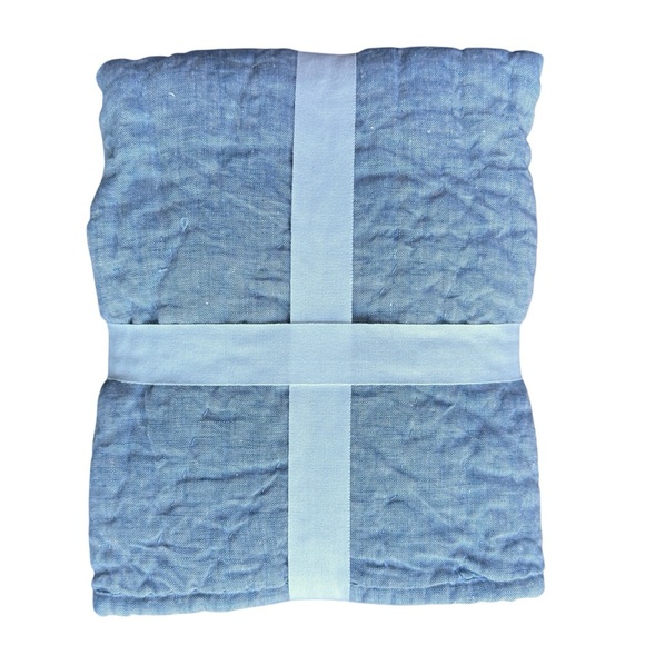 NWT | TWO POTTERY BARN STANDARD SIZE HAND-STITCHED BELGIAN LINEN CHAMBRAY SHAMS - Picture 7 of 8